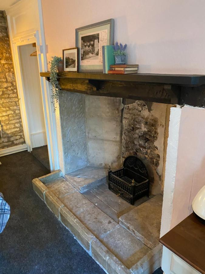 Bear Inn Bisley  Bagian luar foto