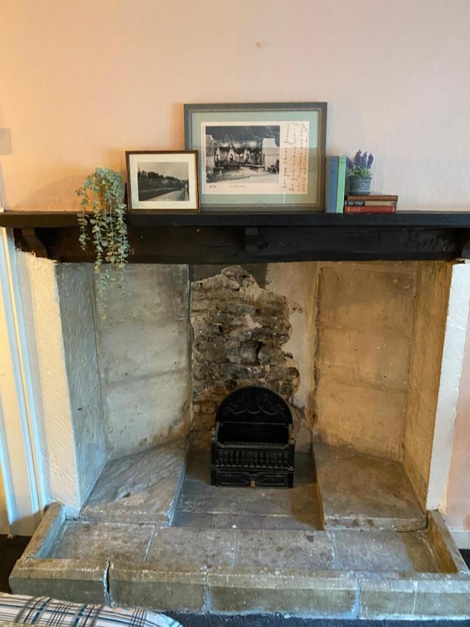 Bear Inn Bisley  Bagian luar foto